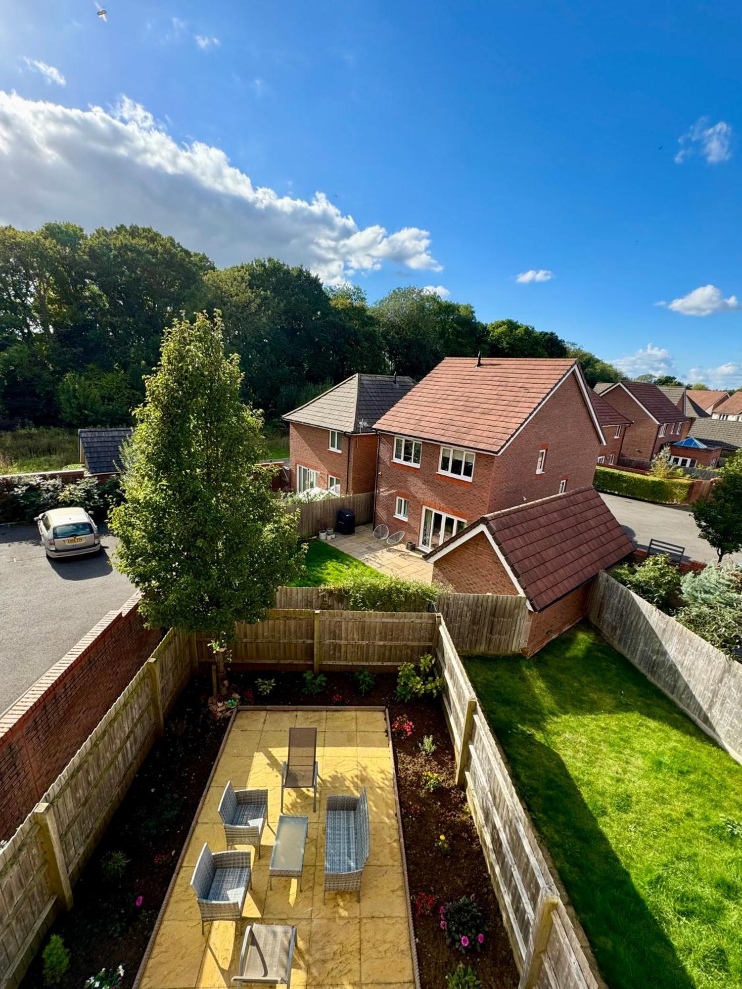 Large Double Room & Private Ensuite Bathroom, Badbury Park, Swindon, Near Great Western Hospital Exterior foto